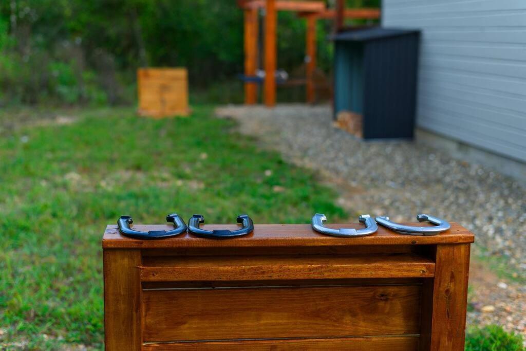Under The Stars - Secluded, Hot Tub, Firepit, Games Villa Broken Bow Exteriör bild