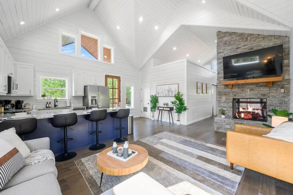 Under The Stars - Secluded, Hot Tub, Firepit, Games Villa Broken Bow Exteriör bild