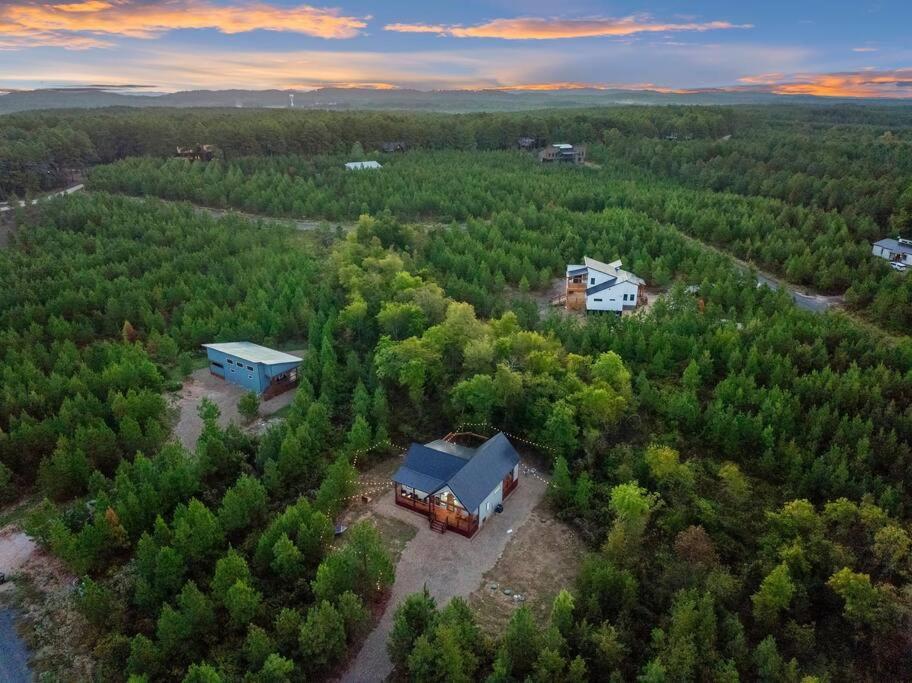 Under The Stars - Secluded, Hot Tub, Firepit, Games Villa Broken Bow Exteriör bild